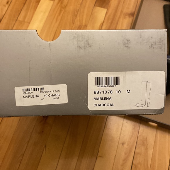 New with tags - La Canadienne- Marlena boots size 10 in Charcol - Picture 4 of 5